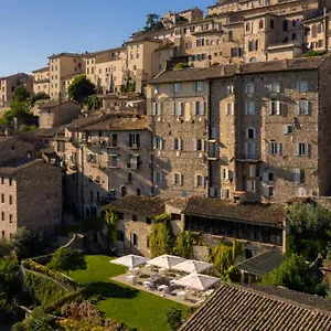 http://fontebella.hotels-perugia.com