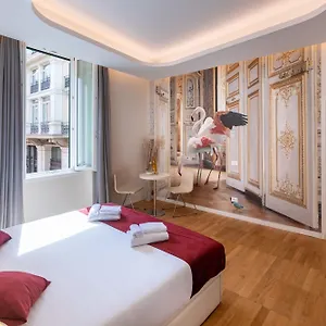 https://trevi-elite-rome.it-romehotels.com