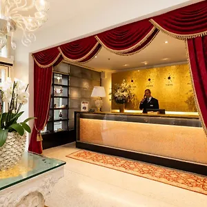 A La Commedia Hotel