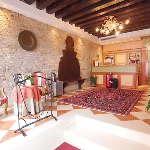 https://ca-dei-polo.hotelslidodijesolo.com