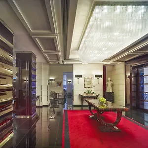 ***** Отель Grand Via Veneto Италия